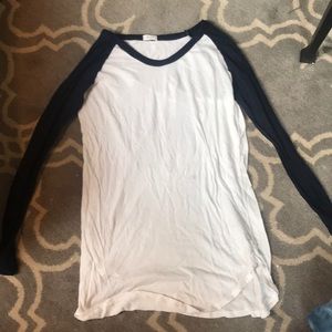 long sleeve brandy melville shirt